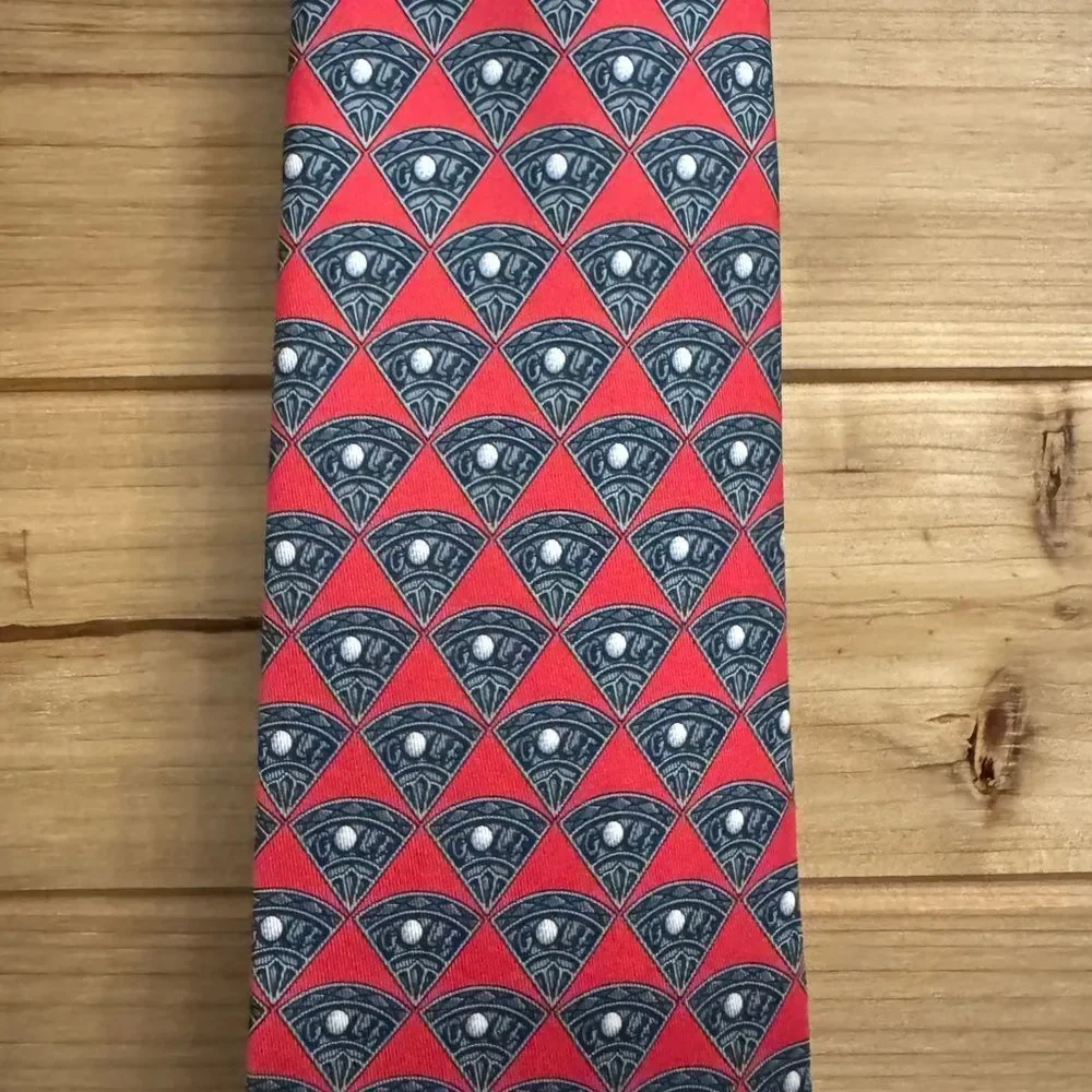 Vintage 90’s Gucci Golf Triangle Print Silk Tie Preppy Summer